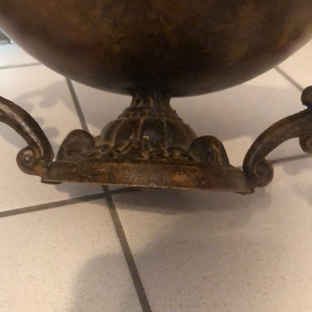 Cool Metal Accent Bowl - Picture 5 of 7